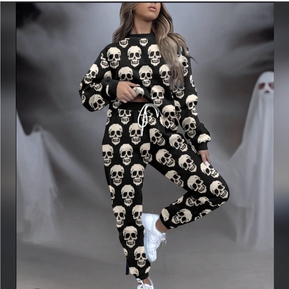 Velveteen by Bunny Knots Tell no Tales Womens Lounge Set Size Small - Picture 1 of 6